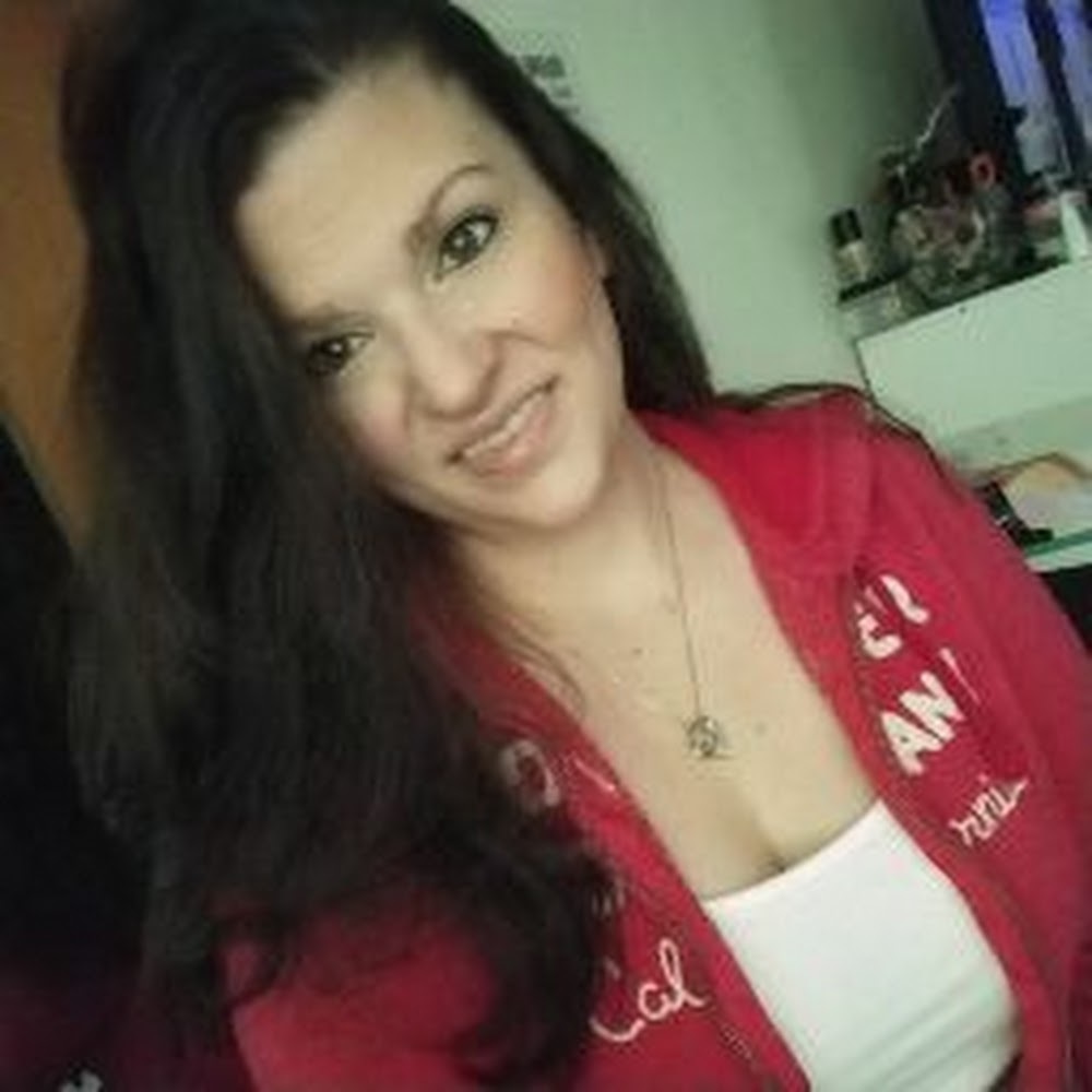 Meet your Posher, Kayce